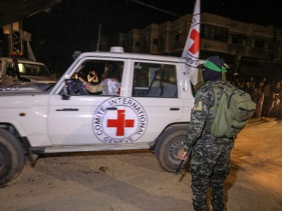 12 Israeli hostages freed after 54 days in Hamas captivity
