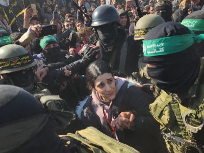 8 hostages, including 5 Thai nationals, return to Israel following chaotic scenes in Gaza