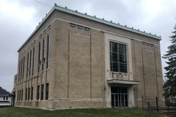 5 arrested for allegedly filming a music video in historic Indianapolis synagogue